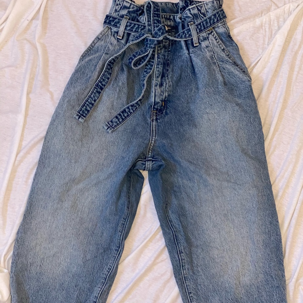 Abercrombie & Fitch high waisted jeans